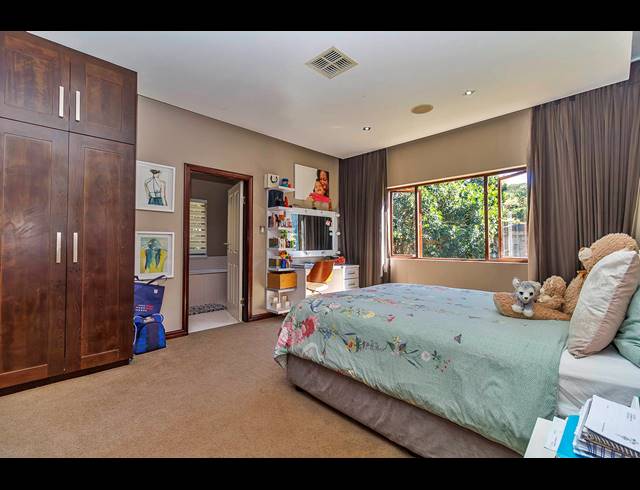15 BEDROOM HOTEL FOR SALE IN WATERFALL